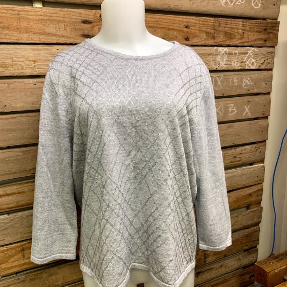 long sleeve shirt by Alfred Dunner